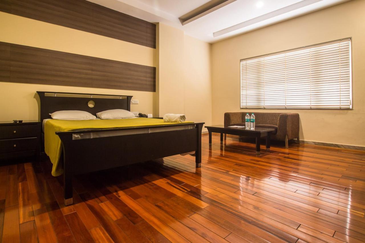 Hotel Siesta Star T. Nagar à Chennai Extérieur photo
